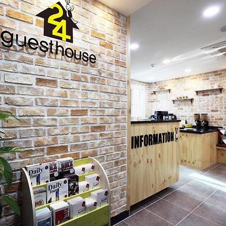 24 Guesthouse Myeongdong Avenue Seoul Bagian luar foto